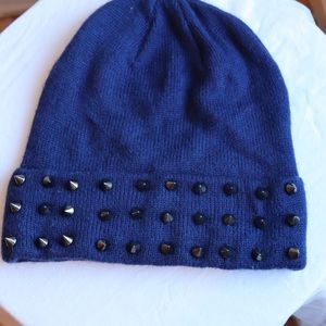 AQUA STUDDED HAT